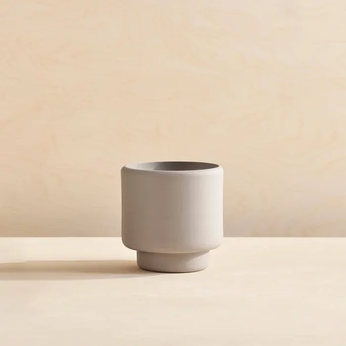 Aaron Probyn US – BOTANY porcelain plant pot MEDIUM: Concrete Grey